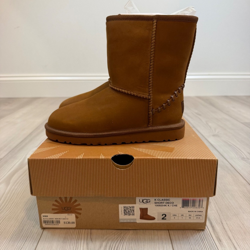 UGG Kids Classic Short Deco Chestnut Suede Boots 1009254K Size 2 NEW - Picture 2 of 10